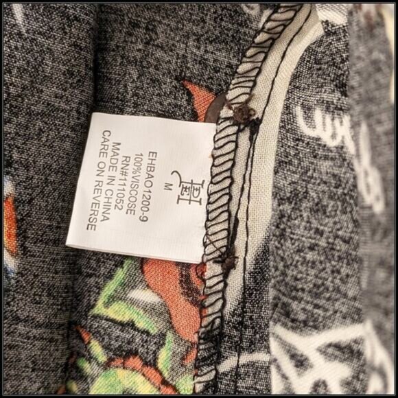 New ED HARDY AOP Black Flashboard Camp Button Up Shirt Skull Lion Tattoo Men M - Picture 8 of 9